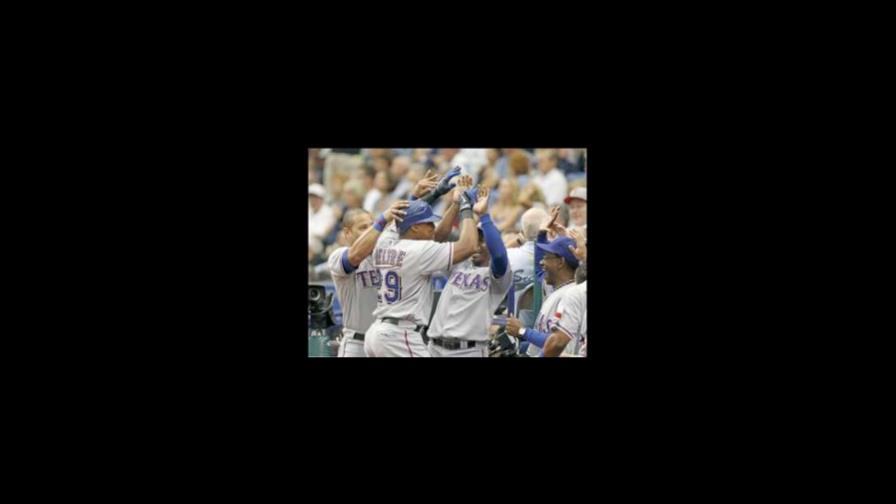 Texas eliminates Tampa Bay with 3 homeruns by Adrian Beltre