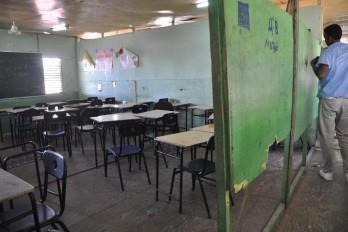 Suspenden docencia en liceo de Santiago por deterioro de plantel ...