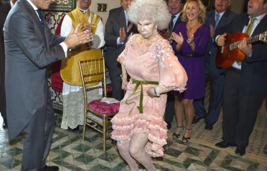 Duquesa de Alba, bailando una sevillana