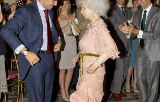 Duquesa de Alba, bailando una sevillana