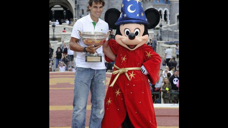 Nadal celebra en Disney su sexto Roland Garros y no le pide nada a Mickey