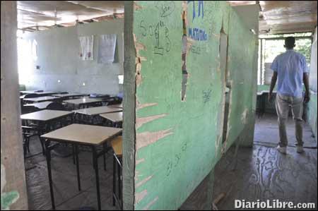 Suspenden docencia en liceo de Santiago - Diario Libre