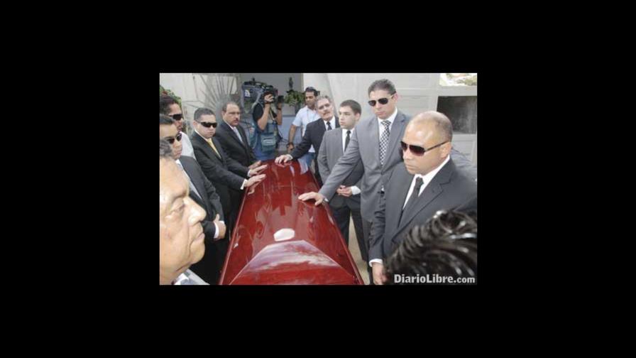 Sepultan los restos del empresario Rodríguez