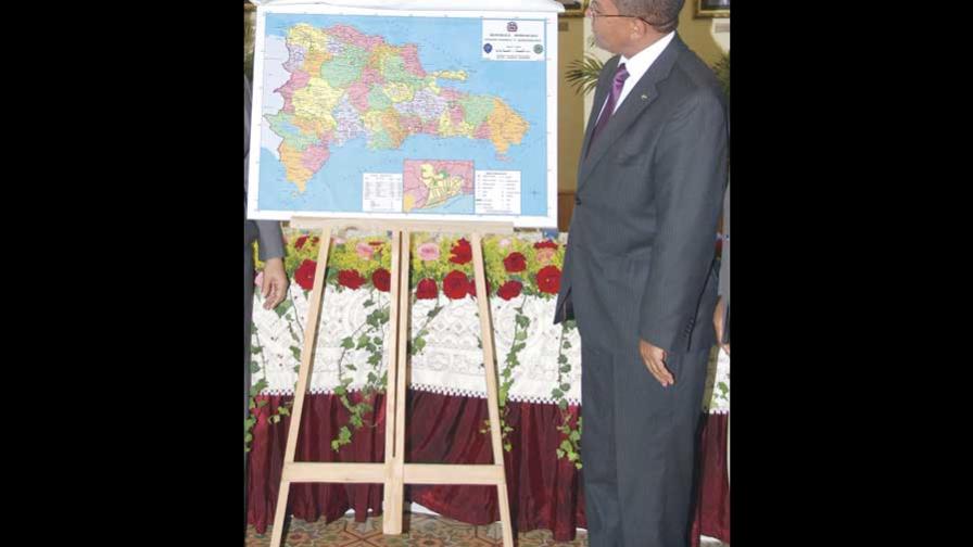 UASD presenta mapa actualizado de RD UASD presenta mapa actualizado de RD