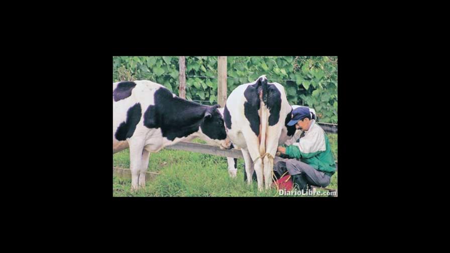 USAID y Parmalat firman acuerdo de ayuda