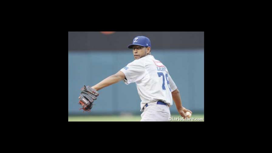 Valdez, abridor de Licey; José Offerman, coach
