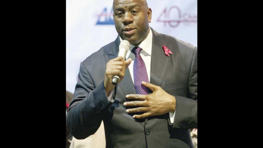 El Magic, 20 años como la cara del SIDA en el deporte