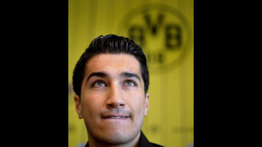 Real Madrid contrata al mediocampista Nuri Sahin Real Madrid contrata al mediocampista Nuri Sahin