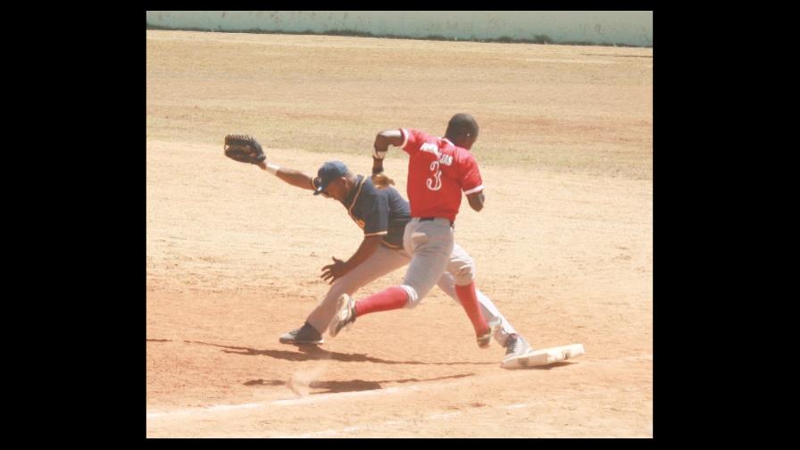 La UASD y La Fe ganan doble A