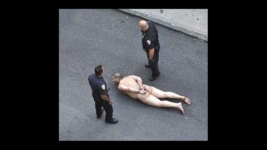 Apresan asesino desnudo por muertes de ancianos dominicanos en NY