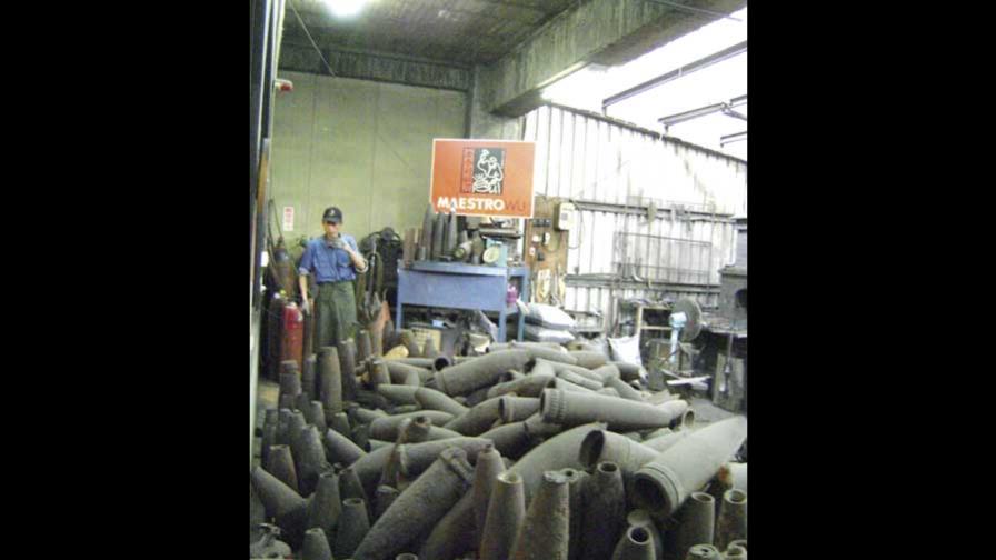 Bombas que se convierten en finos cuchillos en manos de Wu