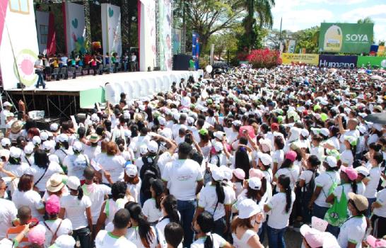 Más de 45 mil caminaron por la vida