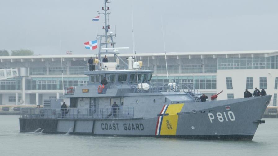 M. de G. entrena con guardacostas holandeses y de Aruba