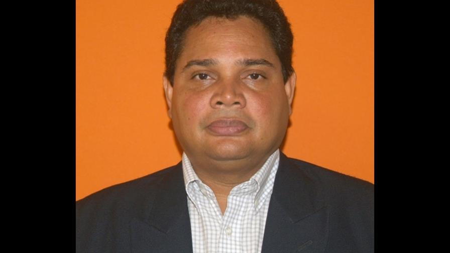 Profesor UASD gana Premio Nacional de Ensayo Profesor UASD gana Premio Nacional de Ensayo