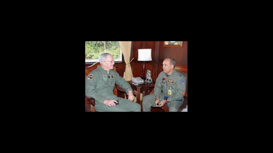 FAD recibe Jefe del Comando Sur EE.UU.