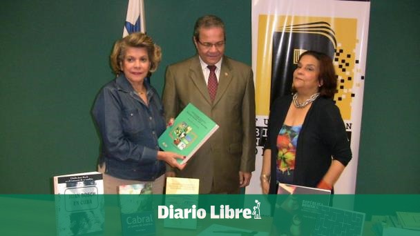 RD dona libros a la Biblioteca Nacional de Panamá - Diario Libre
