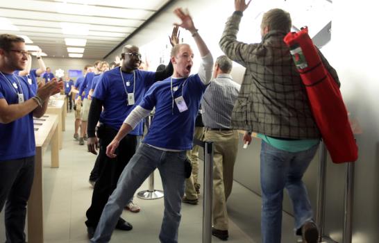 Sale a la venta el Iphone 4S