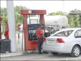 Precios de gasolinas y gasoil subirán; GLP igual