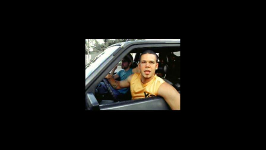 Líder de Calle 13 reacciona ante censura de Vamoa portarnos mal