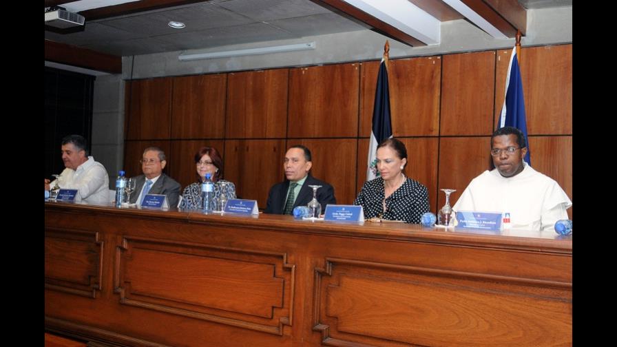 Reclusas inician carreras universitarias