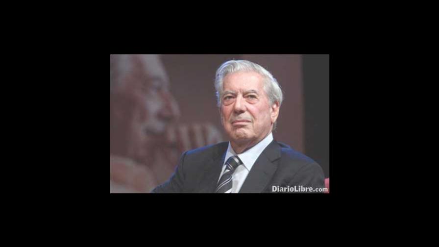 Doctorado de APEC a Mario Vargas Llosa