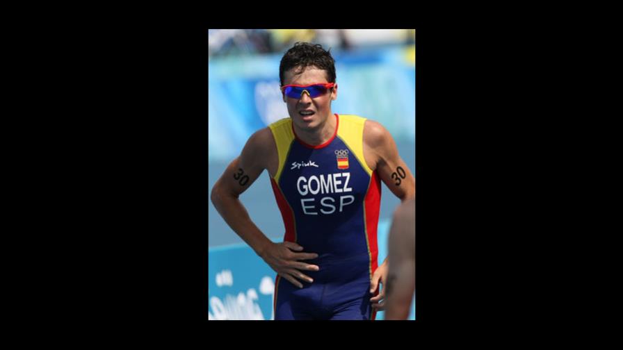 Gómez Noya recupera liderato en el Mundial de triatlón