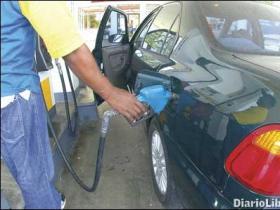 Precios de gasolinas bajarán RD$1.00 y gasoil RD$2.40