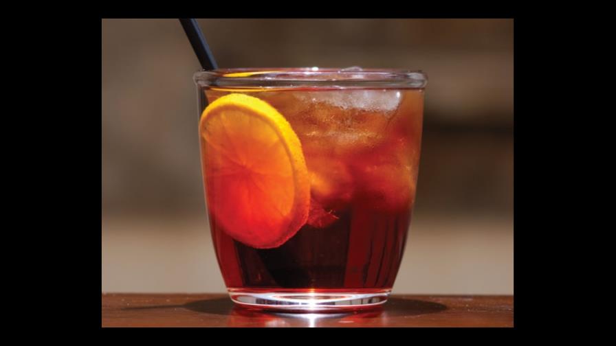 La mentira del trago social: ¿Te estás pasando de copas?