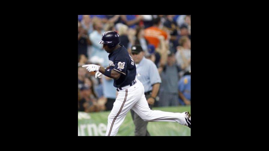 Piratas activan a José Tábata y mandan a Álvarez a las menores