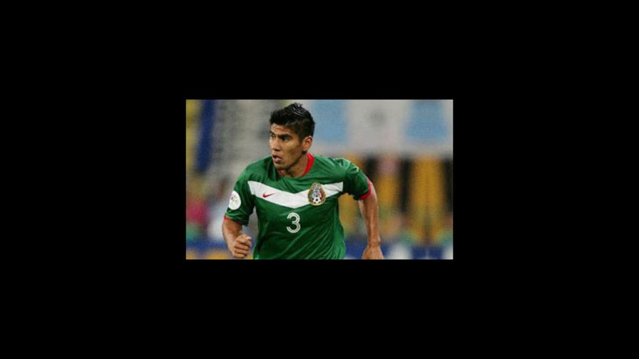 El mexicano Salcido es jugador de Tigres tras paso por el Fulham