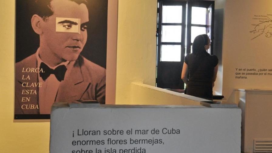 García Lorca es homenajeado en lugar donde fue fusilado García Lorca es homenajeado en lugar donde fue fusilado