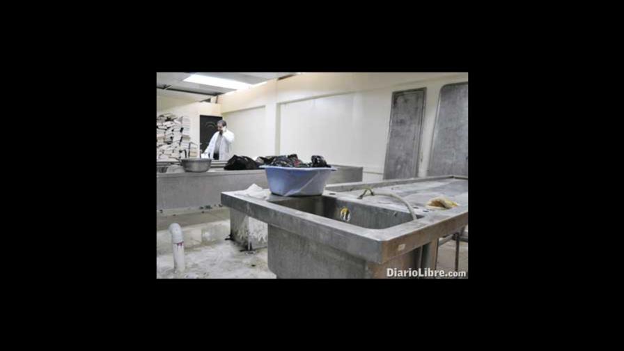 Doctors want morgue opened at Cabral y Baez in Santiago