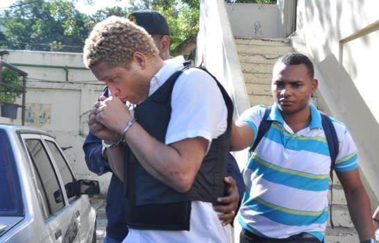 Dominicano acusado de asesinar chinos decide entregarse a Panamá