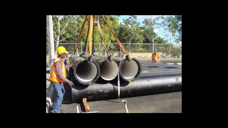 Tuberías para el acueducto Hermanas Mirabal