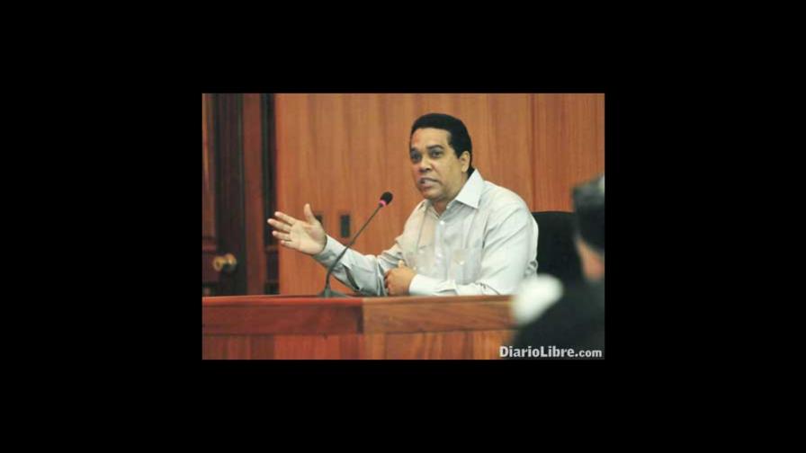 Surgeon admits that F. Agosto was his client and sent him women