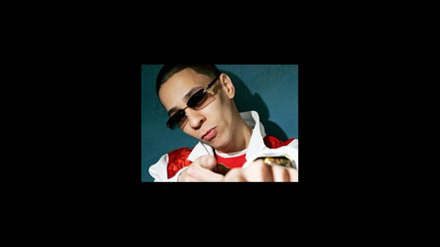 Baby Rasta se refugia en la música para olvidar que por poco muere