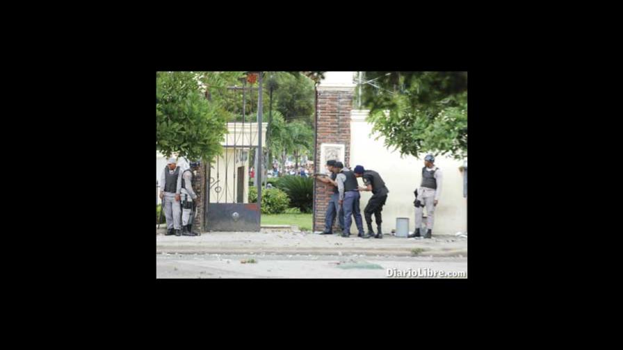 Más de 20 heridos en líos contra Presupuesto 2012 Más de 20 heridos en líos contra Presupuesto 2012