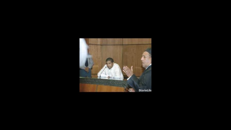 Toño Leña despide abogado nuevamente