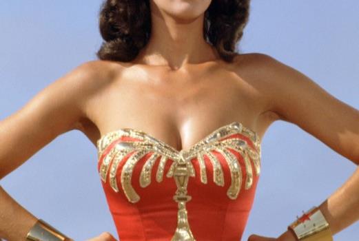 Lynda Carter: “jamás pensé que me convertiría en una leyenda” Lynda Carter: “jamás pensé que me convertiría en una leyenda”