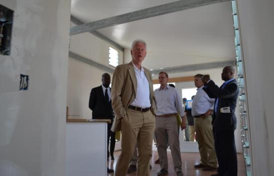Bill Clinton dona US1.25 millones a Haití para apoyar la educación