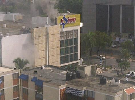 Fuego afectó Pollos Victorina del Multicentro Churchill