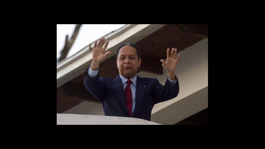 Baby Doc goza de la buena vida tras regreso a Haití