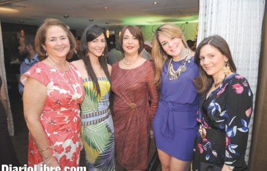 Presentan Sangría Gitano más fresca y con sabor superior