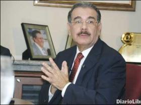 Senadores y diputados apoyan oficialmente a Danilo Medina