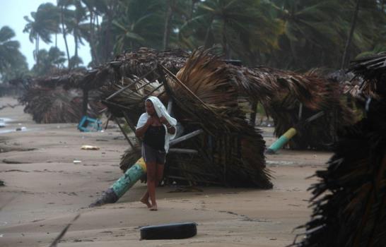 Irene se fortalece y se convierte en un huracán categoría 2