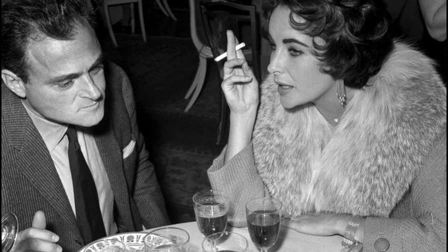 La familia de Richard Burton ofrece su panteón a Elizabeth Taylor
