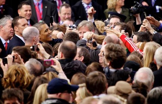 Obama goza en Irlanda de una bienvenida de astro musical