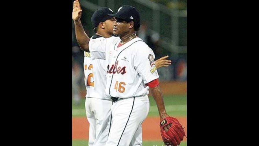 José Cabrera salva segundo triunfo de los Caribes
