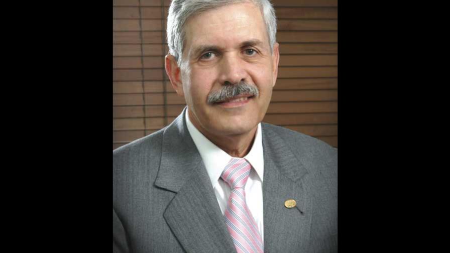 Grupo León vende a socio acciones cigarros La Aurora