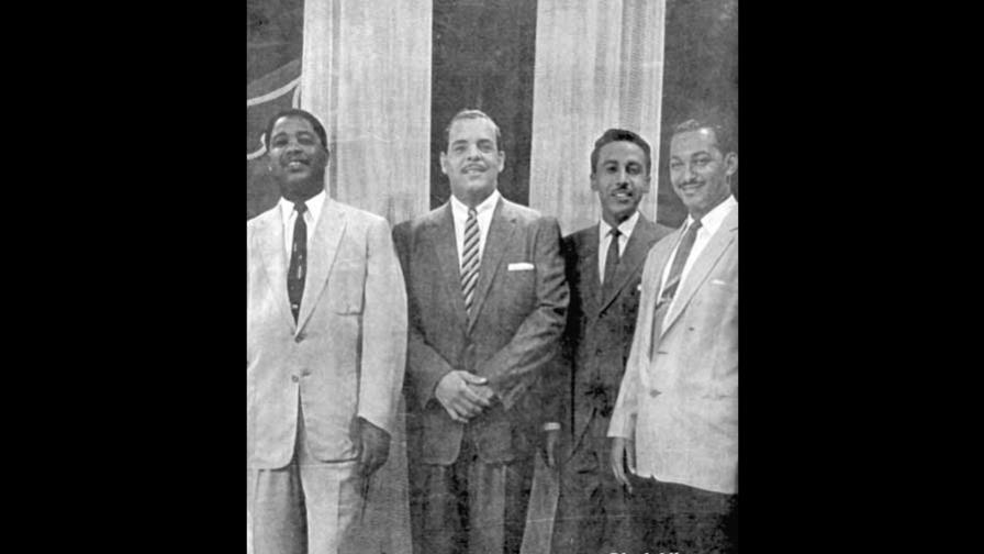 Un Songo Merenguero Sonero y Bolerista Un Songo Merenguero Sonero y Bolerista